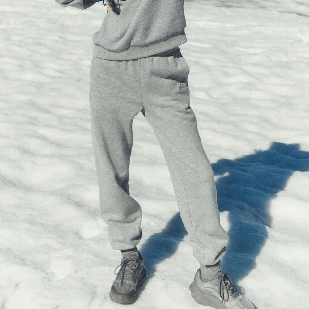 Alo Accolade Sweatpants - Gray
